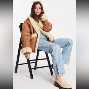 Topshop faux shearling teddy oversized car jacket in tan, Size 2
Preowned